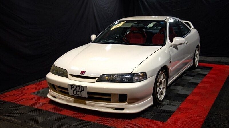 White Used 2015 Honda Integra Type R Coupe | £17,995 - Image 1/4