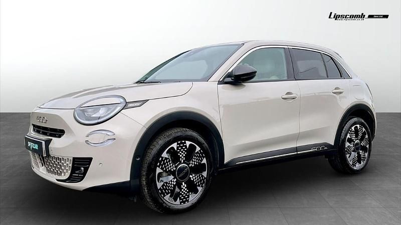 Used Fiat 600 La Prima 99 HP (72 kW) 2024 Brown SUV