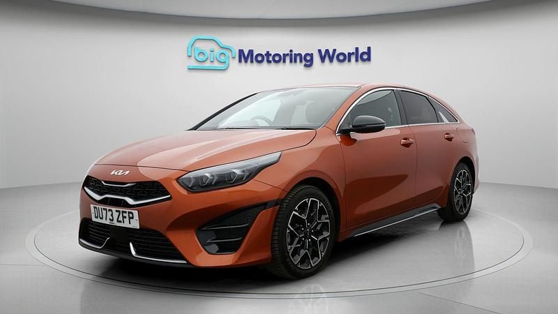 Used Kia ProCeed GT-Line 159 HP (116 kW) 2023 Orange Estate