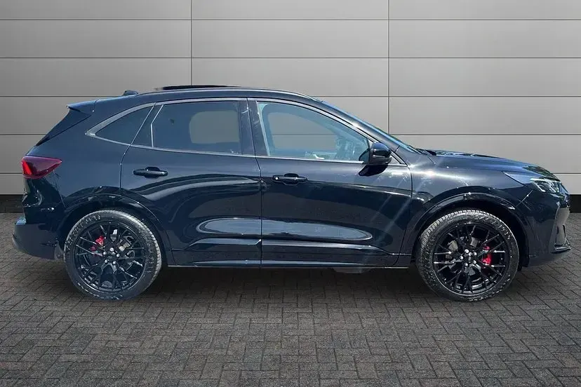 Used Ford Kuga ST-Line X 243 HP (178 kW) 2025 Agate black SUV