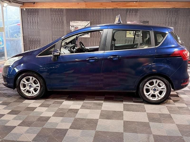Used Ford B-MAX Zetec 90 HP (66 kW) 2013 Blue MPV