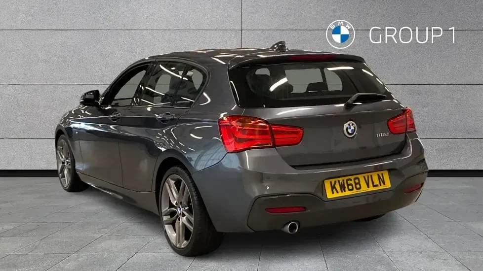 Usado BMW 118 M Sport 148 HP (108 kW) 2018 Cinzento Citadino