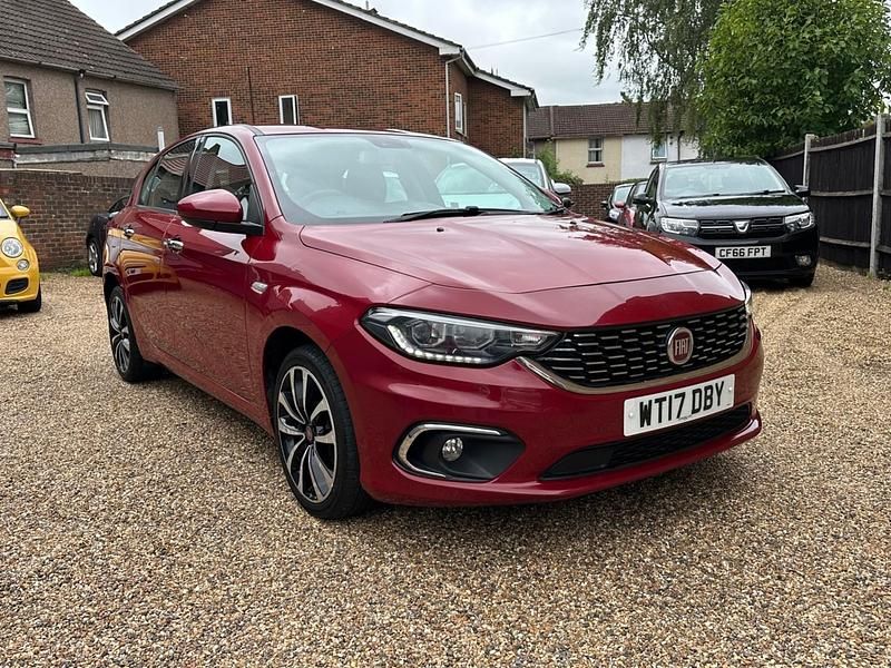 Red Used 2017 Fiat Tipo Lounge Hatchback | £3,290 (Fair price) - Image 1/4