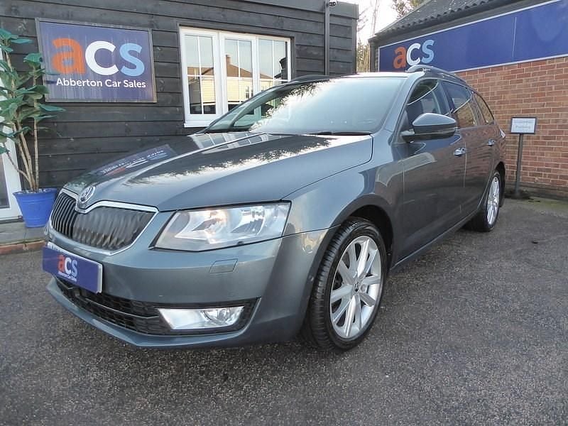 Grey Used 2015 Skoda Octavia SE L Estate | £9,695 (Good price) - Image 1/3