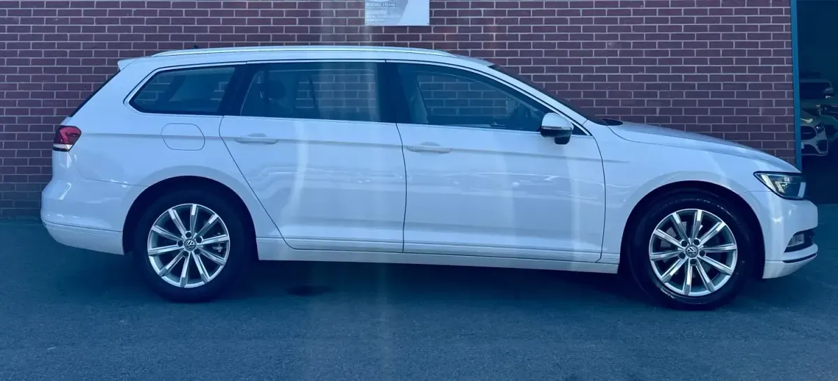 Usado VW Passat SE 120 HP (88 kW) 2015 Branco Carrinha