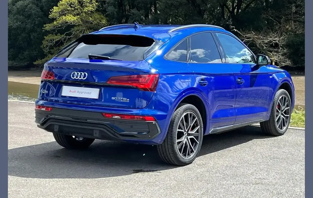 Used Audi Q5 Sportback Comfort 295 HP (216 kW) 2021 Blue SUV