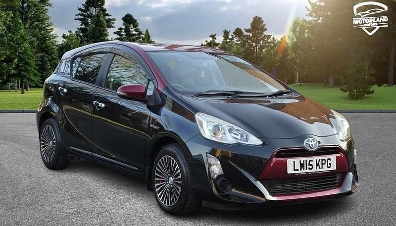 Used Toyota Yaris Hybrid 2015 Black