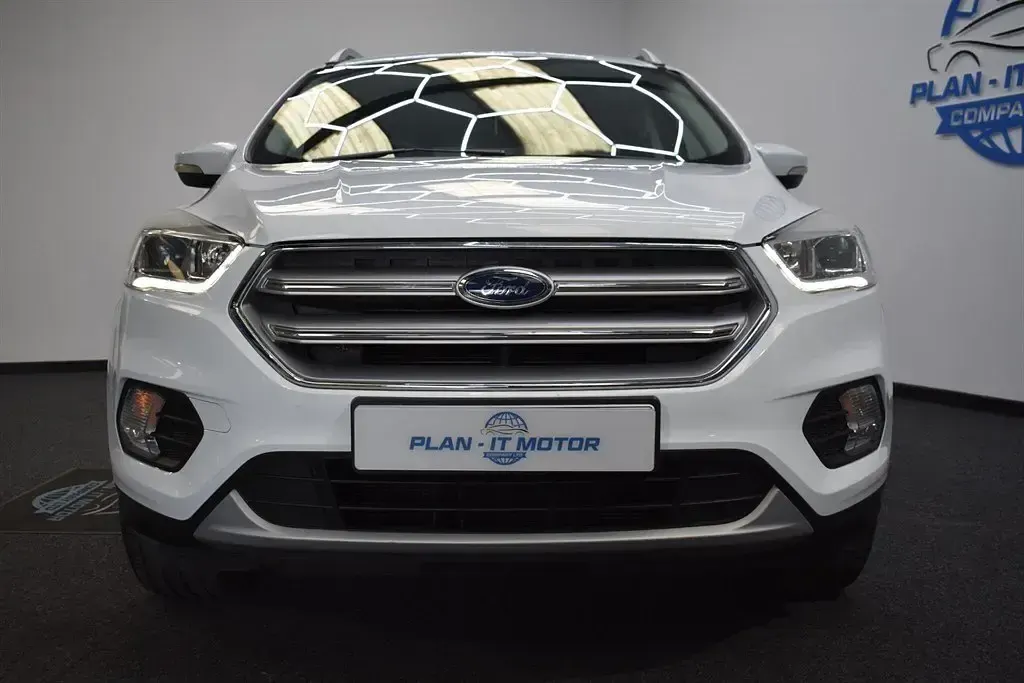 Second-hand Ford Kuga Titanium 150 CP (110 kW) 2017 Alb SUV