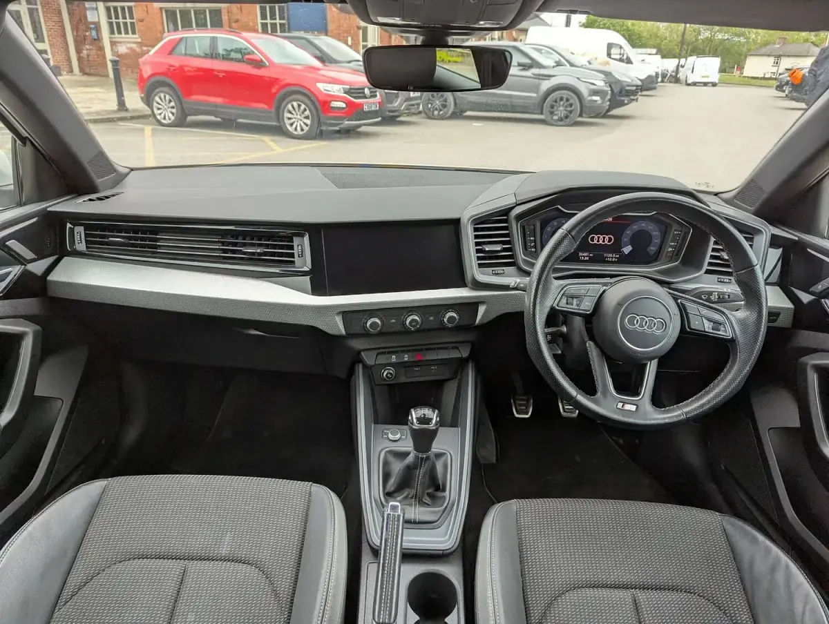 Usado Audi A1 Sportback S-Line 95 HP (69 kW) 2021 Branco Citadino
