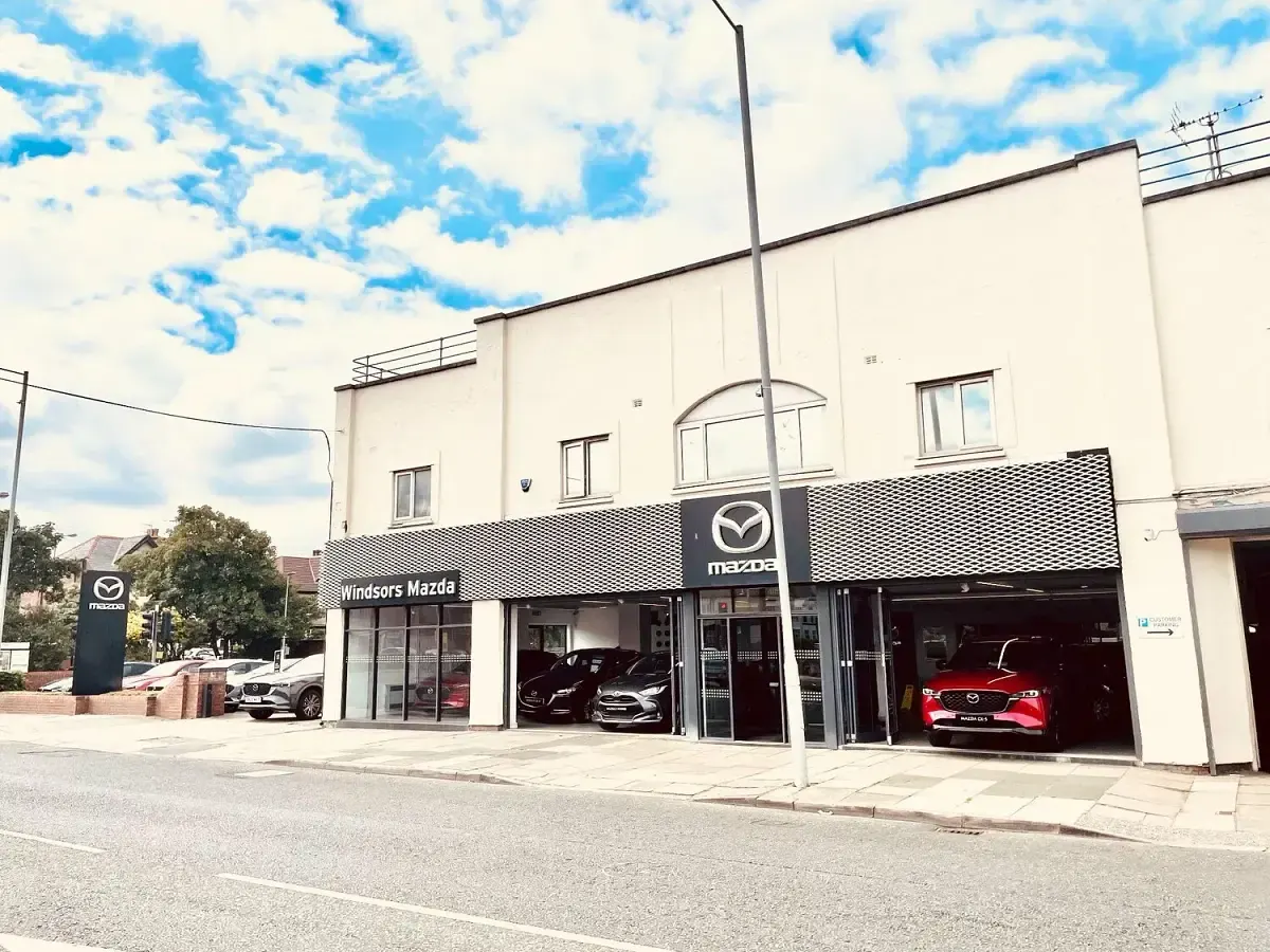 Used Mazda 2 Inclusive 90 HP (66 kW) 2022 Red Hatchback