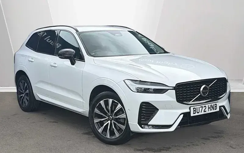 Usado Volvo XC60 Plus 250 HP (183 kW) 2023 SUV