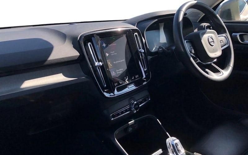 Usado Volvo XC40 Inscription 197 HP (144 kW) 2021 Cinzento SUV