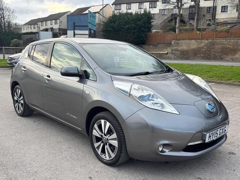 Used Nissan Leaf Tekna 80 kW (109 HP) 2015 Grey Hatchback