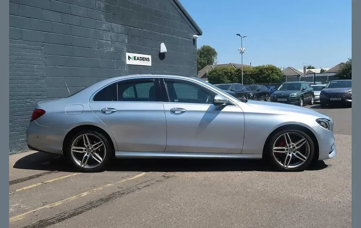 Used Mercedes E220 AMG Line Premium 191 HP (140 kW) 2016 Silver Sedan