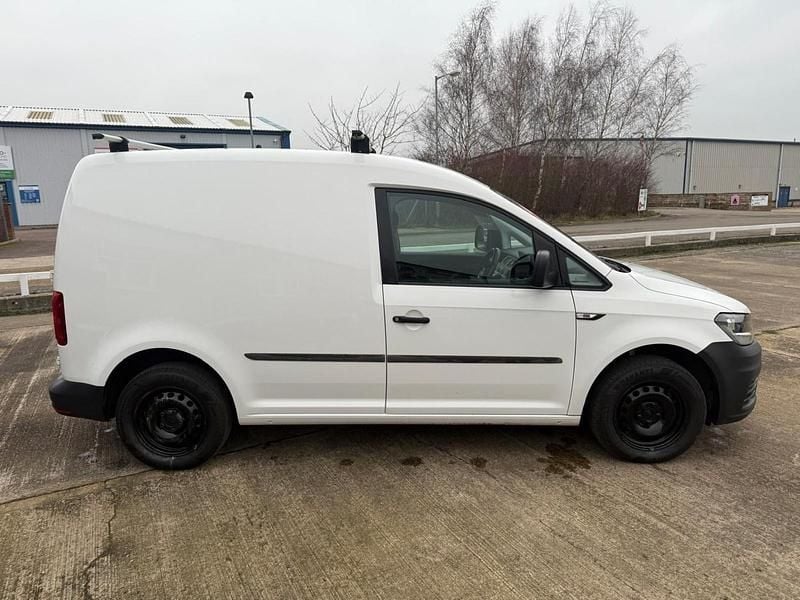 Used VW Caddy Startline 102 HP (75 kW) 2018 White MPV