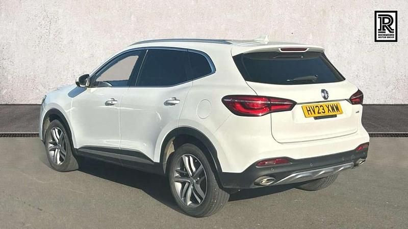 Used MG HS Exclusive 162 HP (119 kW) 2023 White SUV