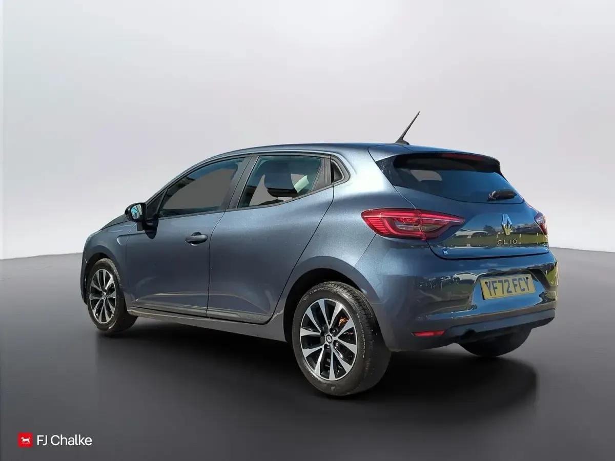 Used Renault Clio V Evolution 90 HP (66 kW) 2023 Grey Hatchback