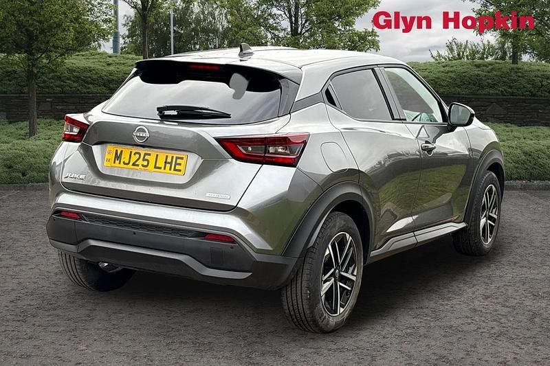 Used Nissan Juke N-Connecta 143 HP (105 kW) 2025 Grey SUV