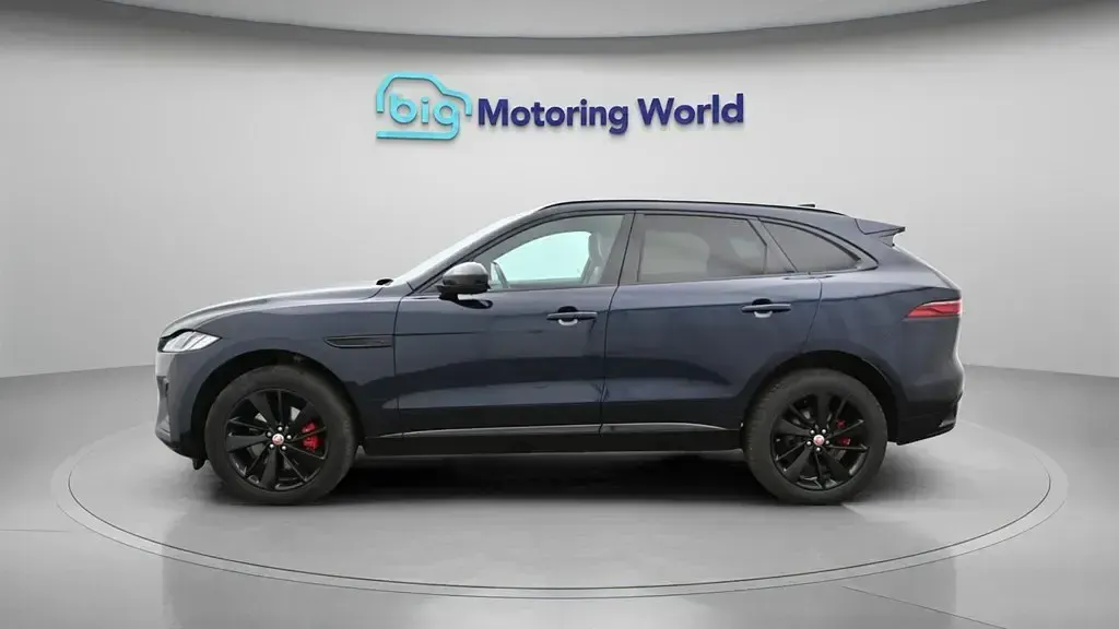 Second-hand Jaguar F-Pace R-Dynamic 204 CP (150 kW) 2023 Albastru SUV
