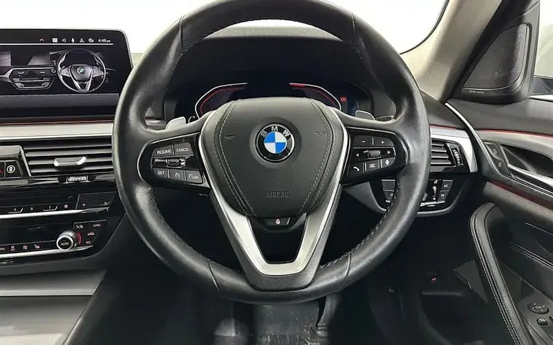 Used BMW 520 190 HP (139 kW) 2022 White Sedan
