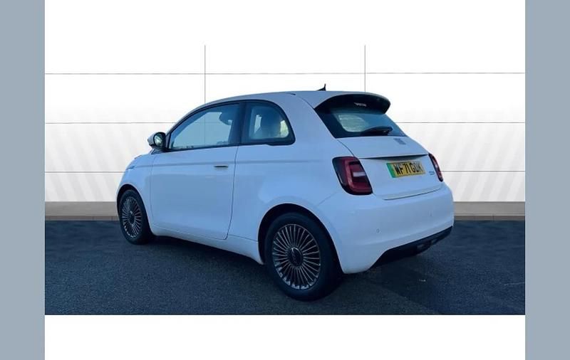Used Fiat 500e Passion 86 kW (118 HP) 2021 White Hatchback