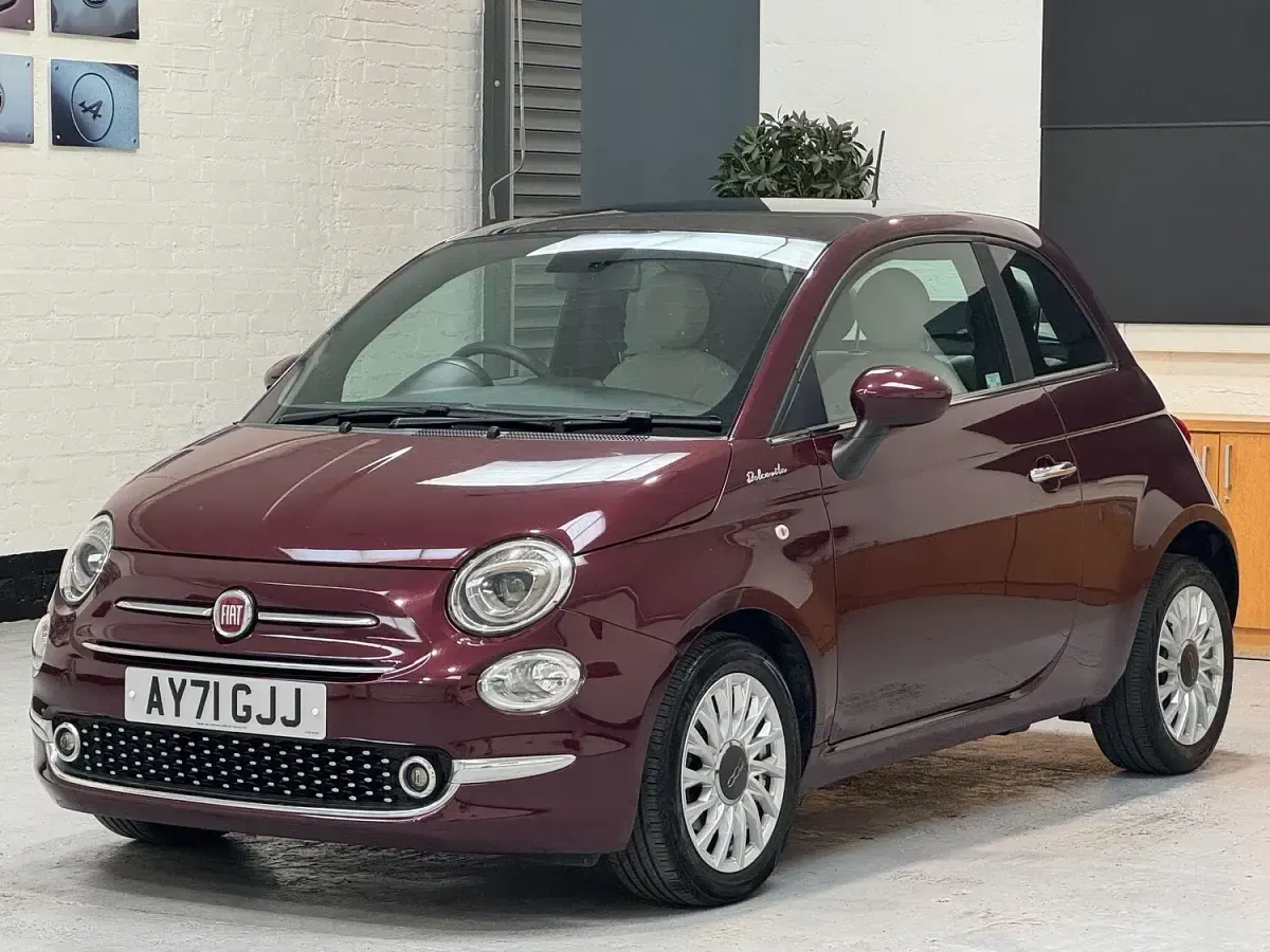 Used Fiat 500 Dolcevita 70 HP (51 kW) 2021 Red Hatchback