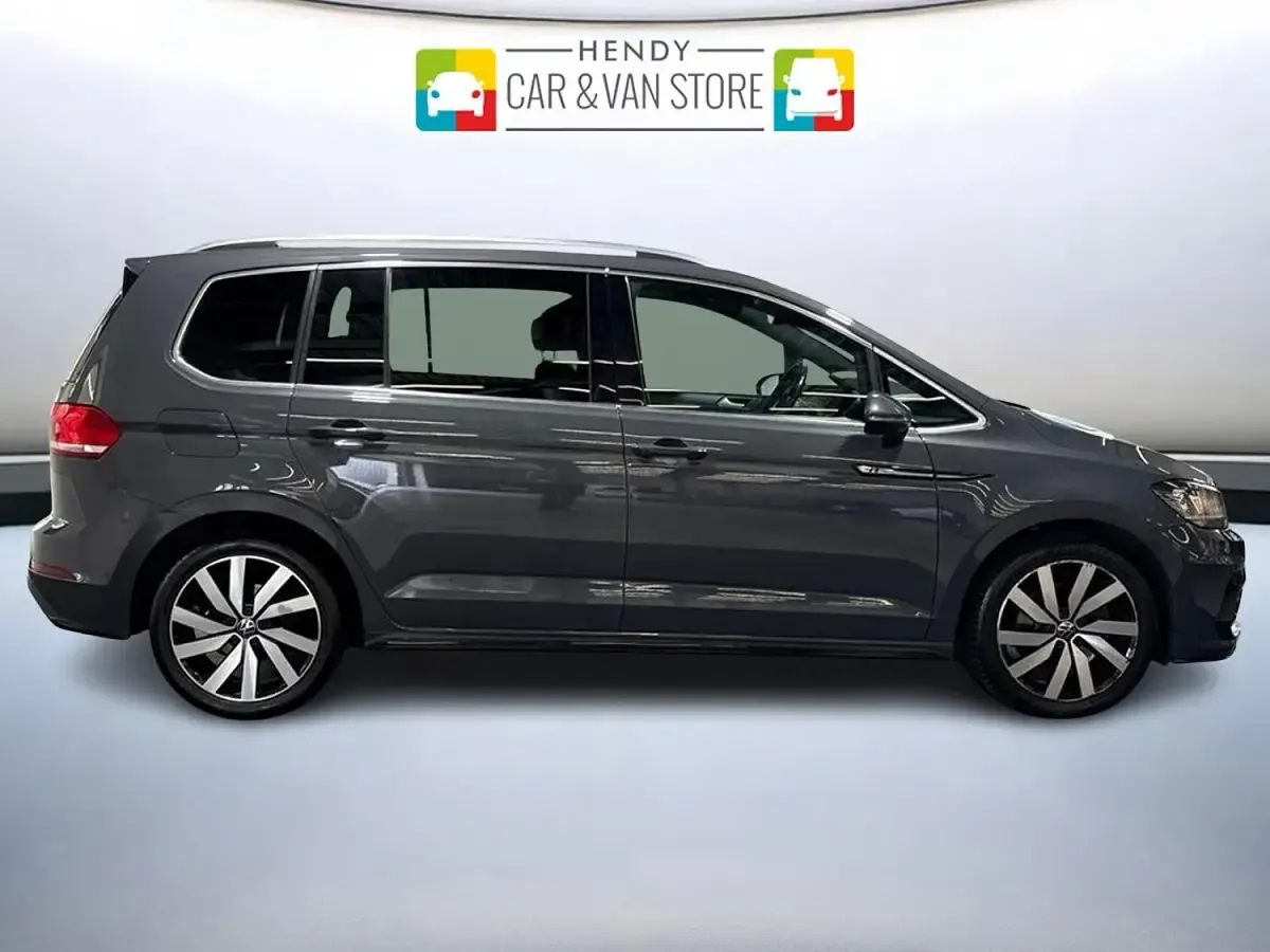 Used VW Touran R-line 150 HP (110 kW) 2021 Grey MPV