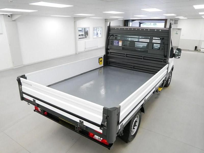 Used Ford Transit 130 HP (95 kW) 2017 White Cabriolet