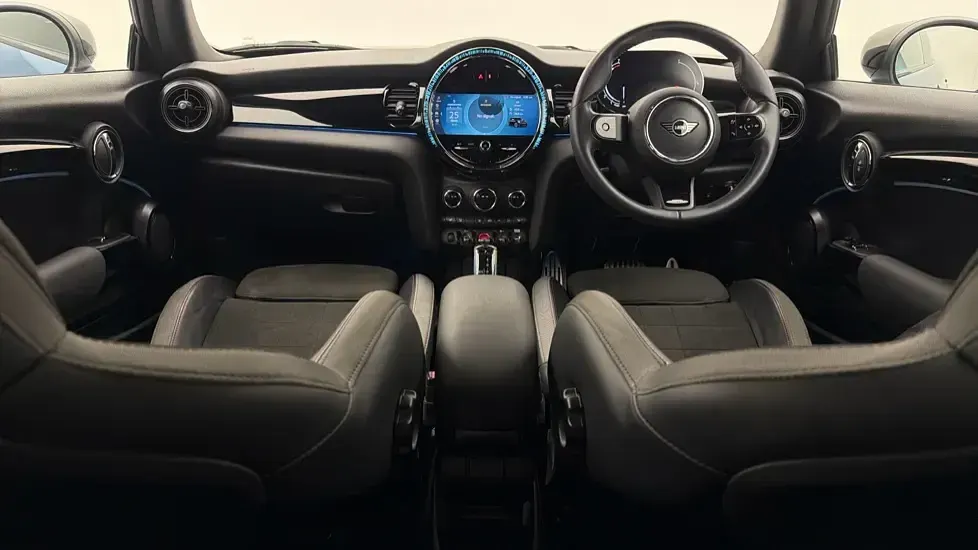Used Mini Cooper Hatch 134 HP (98 kW) 2023 Blue Hatchback