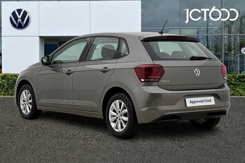 Used VW Polo SE 65 HP (47 kW) 2018 Grey Hatchback