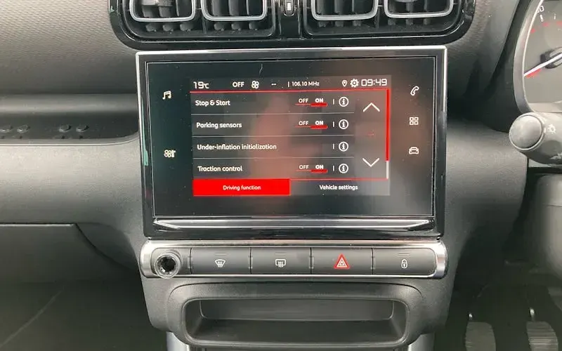 Used Citroën C3 Aircross PureTech 110 HP (80 kW) 2021 Grey SUV