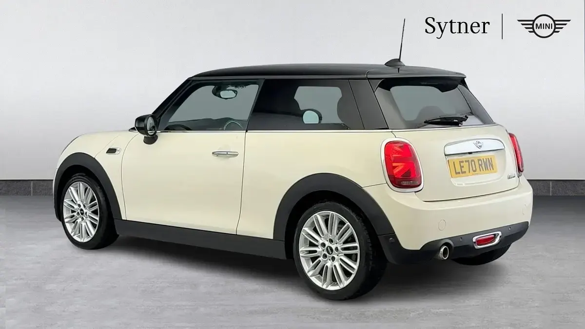 Used Mini Cooper Exclusive 134 HP (98 kW) 2020 White Hatchback