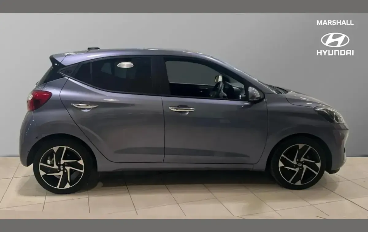 Used Hyundai i10 Premium 77 HP (56 kW) 2026 Blue Hatchback