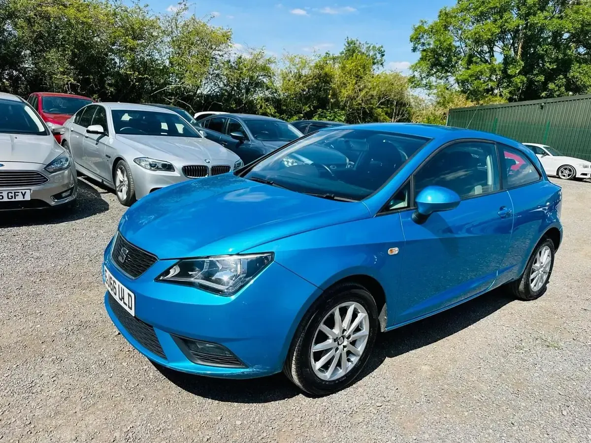 Used Seat Ibiza Sport 90 HP (66 kW) 2016 Blue Coupe