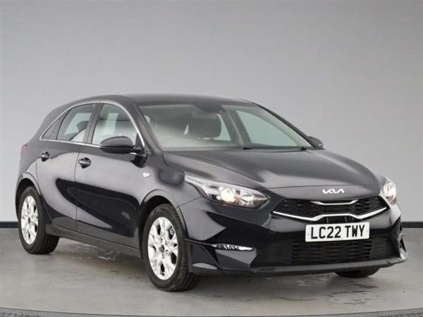 Metallic black Used 2022 Kia Ceed 2 Hatchback | £9,390 (Fair price) - Image 1/1
