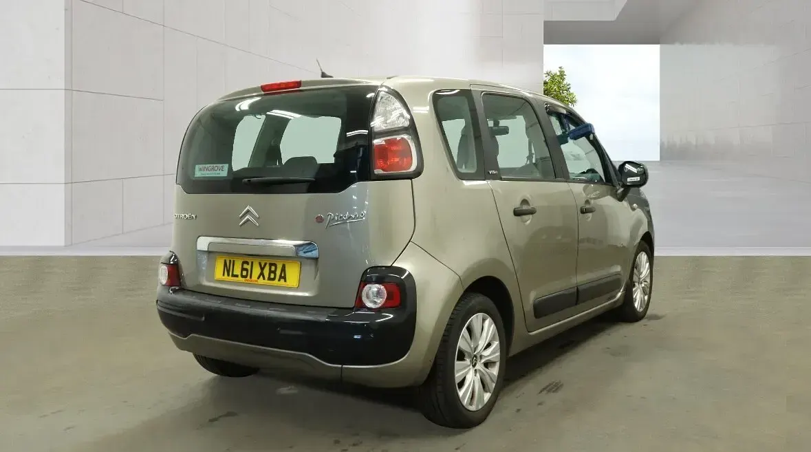 Used Citroën C3 Picasso VTR Sport 90 HP (66 kW) 2011 Beige MPV