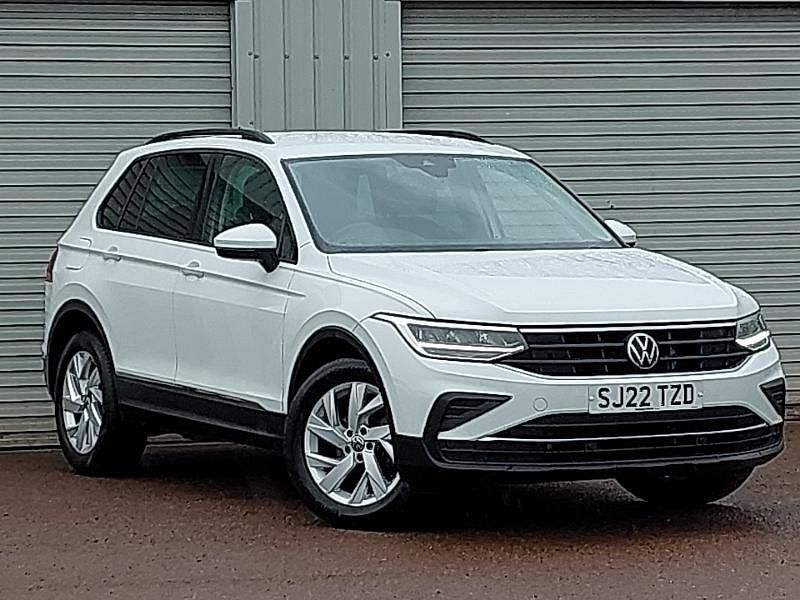 White Used 2022 VW Tiguan Life SUV | £19,498 (Good price) - Image 1/4