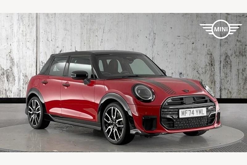 Used 2024 Mini Cooper Sport Hatchback | £26,499 (Good price) - Image 1/1