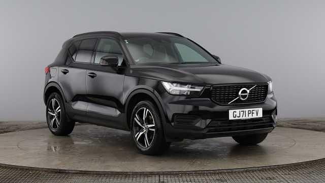 Used 2022 Volvo XC40 R-Design SUV | £22,795 (Fair price) - Image 1/4
