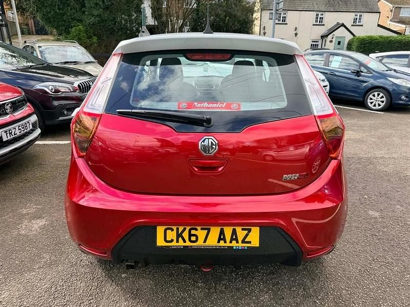 Used MG MG3 106 HP (77 kW) 2017 Red Hatchback