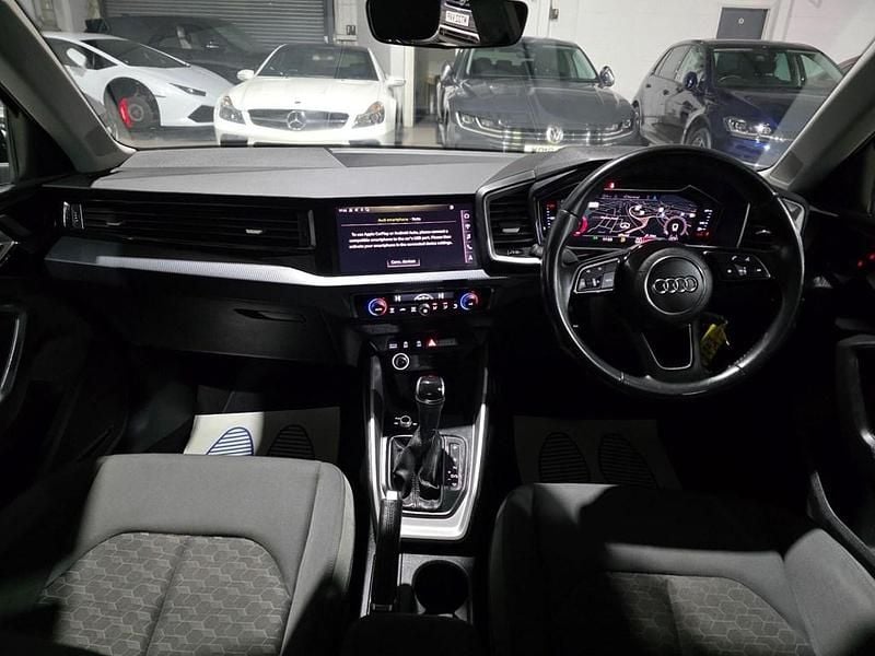 Used Audi A1 Sportback Sport 116 HP (85 kW) 2019 Blue Hatchback