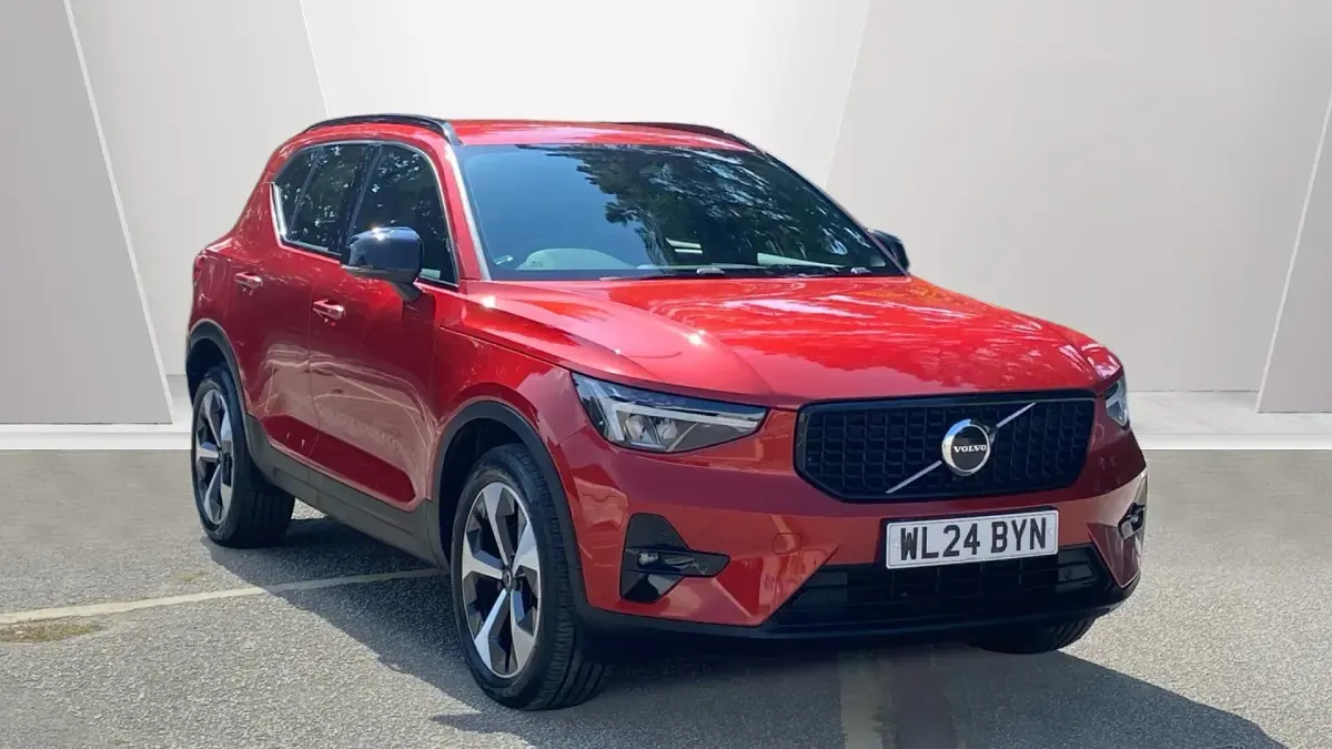 Used Volvo XC40 Plus 163 HP (119 kW) 2024 SUV
