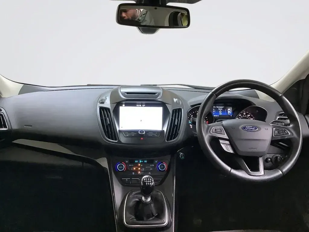 Usado Ford Kuga Titanium 150 CV (110 kW) 2019 Azul SUV