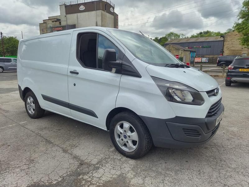 Used Ford Transit Custom 100 HP (73 kW) 2015 White Van