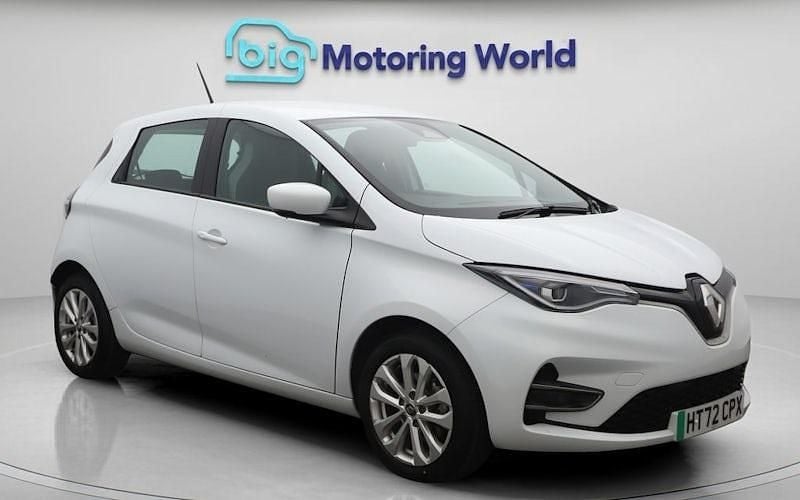 Used 2022 Renault Rapid SE Hatchback | £9,500 (Fair price) - Image 1/4