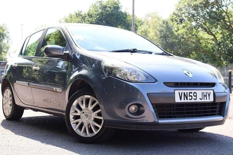 Blue Used 2009 Renault Clio II Dynamique Hatchback | £1,900 (Fair price) - Image 1/1