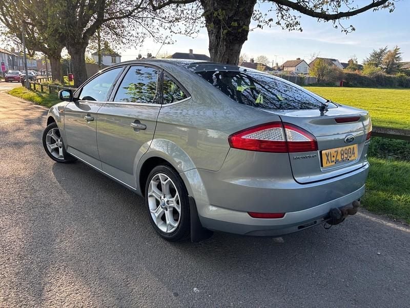 Used Ford Mondeo Titanium 140 HP (102 kW) 2009 Grey Hatchback