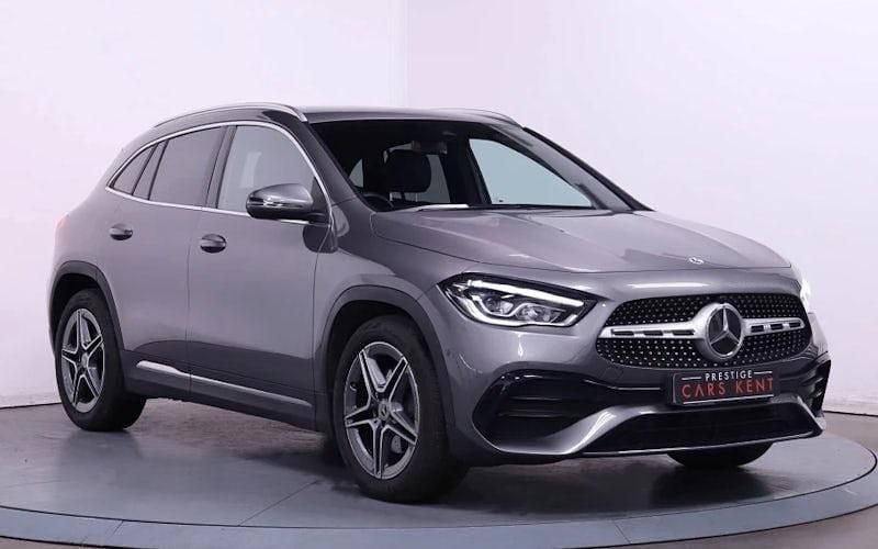 Grey Used 2022 Mercedes GLA200 Executive SUV | £27,449 (Fair price) - Image 1/4