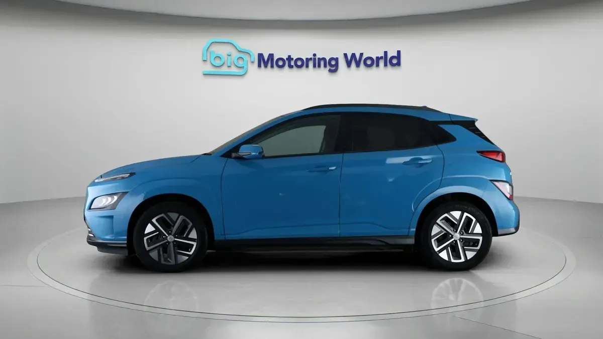Used Hyundai Kona Premium 100 kW (136 HP) 2022 Blue SUV