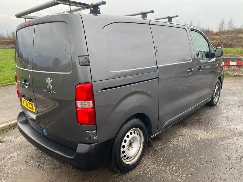 Used Peugeot Expert Premium 100 HP (73 kW) 2021 Grey Van
